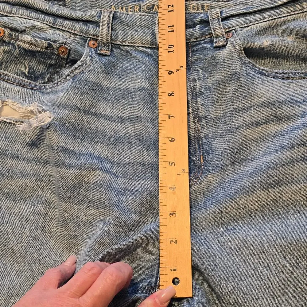 American Eagle High Rise Baggy Straight Jeans Womens 8 Reg Blue Thrashed Ripped